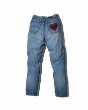 Load image into Gallery viewer, LOVESTRUCK JEANS
