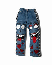 Load image into Gallery viewer, LOVESTRUCK JEANS
