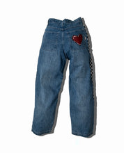 Load image into Gallery viewer, LOVESTRUCK JEANS
