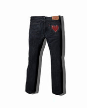 Load image into Gallery viewer, LOVESTRUCK JEANS
